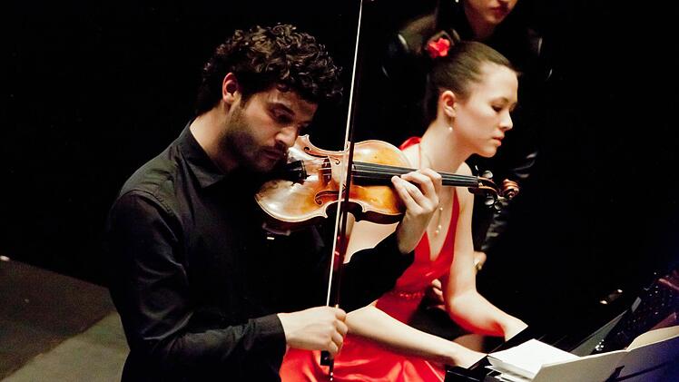 Nina Scheidmantel und Attila Gergely gastierten bei der "Gesellschaft der Musikfreunde" Coburg.Foto: Jochen Berger