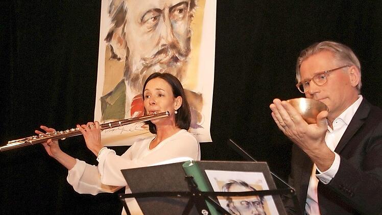 Vielfalt kennzeichnet das Programm der KIS auch 2017. Mit Prosa und Musik bestens unterhalten f&uuml;hlten sich Wilhelm-Busch-Fans Anfang Februar dieses Jahres in der Alten Darre. Fotos: Mario Deller