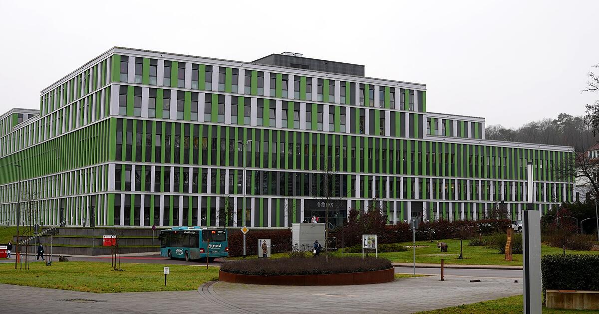 Kein-Fahrschein-aber-Faustschl-ge-Zugbegleiter-stirbt