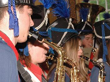 Das Jugendmusikkorps Bad Kissingen - hier bei einem Auftritt im April vergangenen Jahres. Foto: Peter Klopf