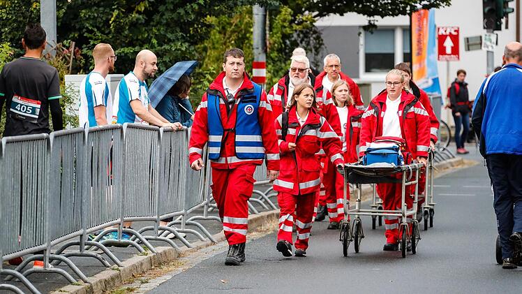 Entlang der Marathon-Strecke waren insgesamt 72 Sanitäter des BRK und des ASB im Einsatz.