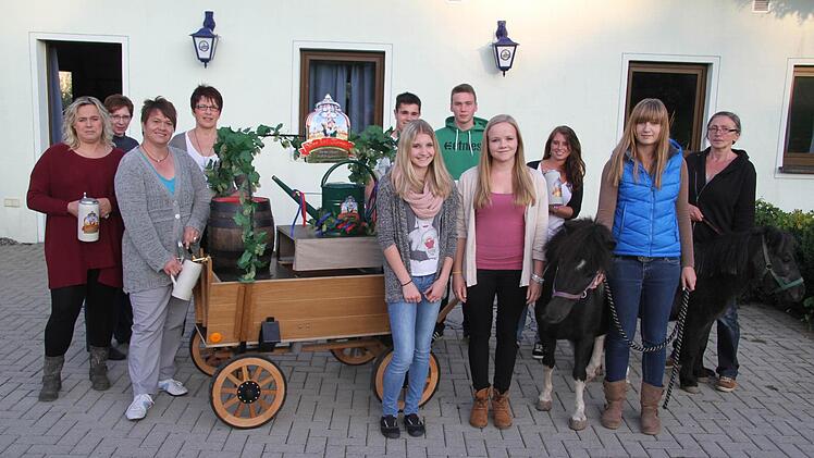 Das Kerwa-Rumspielen gehört in Reichenbach zur Tradition. Foto: Sonja Adam