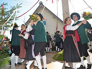 Der Plantanz gehört zur Traditionswahrung bei der Neugrüede Kerwa. Foto: Karl-Heinz Hofmann