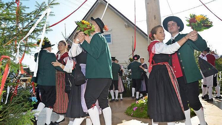 Der Plantanz gehört zur Traditionswahrung bei der Neugrüede Kerwa. Foto: Karl-Heinz Hofmann