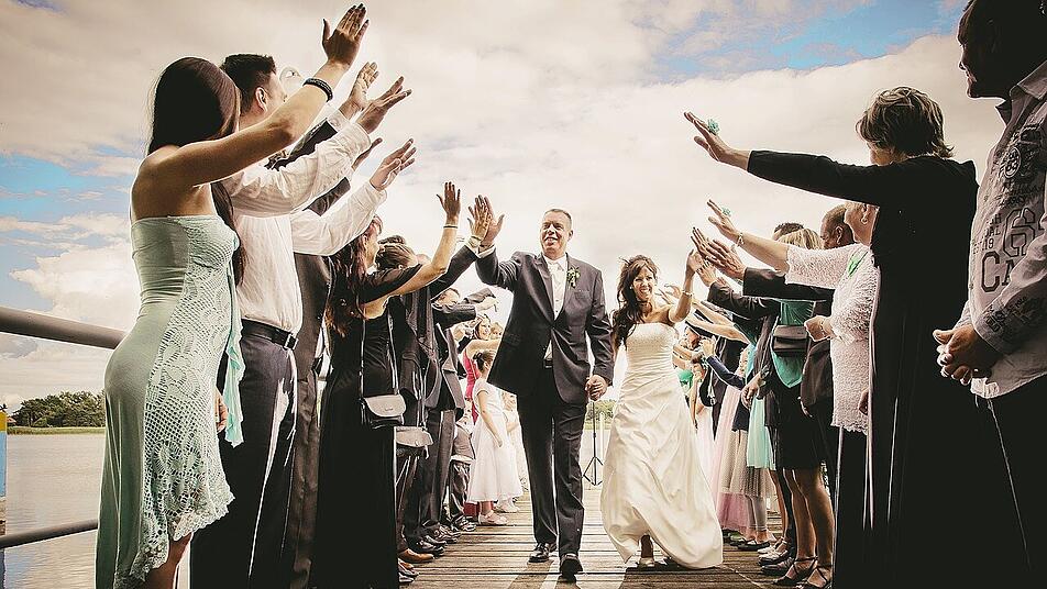 Promi-Hochzeiten bleiben selten unbemerkt