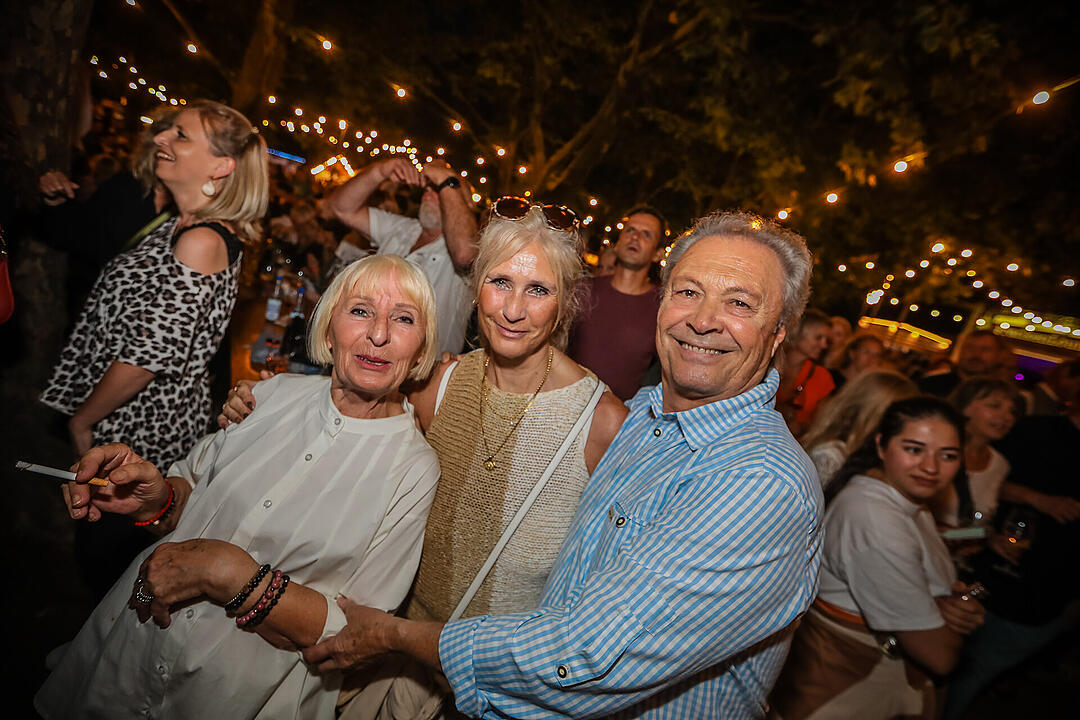 Impressionen vom größten Weinfest in Franken!