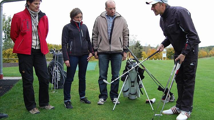Uli Drescher erklärt die unterschiedlichen Golfschlägerarten