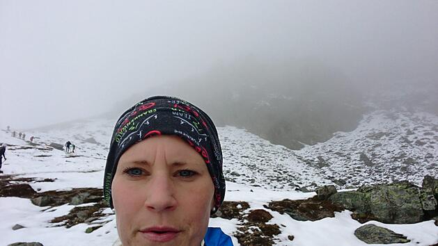 Simone Gerstmayer beim Transalpinrun am Aufstieg zur Ochsenscharte (2787 Meter). Foto: privat