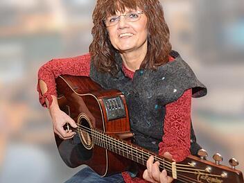 Agathe Wachter überzeugt auf ihrem ersten Album mit ausdrucksstarker Stimme und leichter Hand an der Gitarre.Dagmar Besand