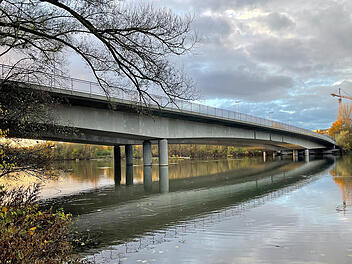 N&uuml;rnberg: Entwicklungen und Herausforderungen im Br&uuml;ckenbericht 2023 - "wichtige Lebensadern erhalten"