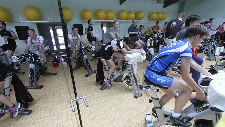 Dicke Waden, voller Spendentopf