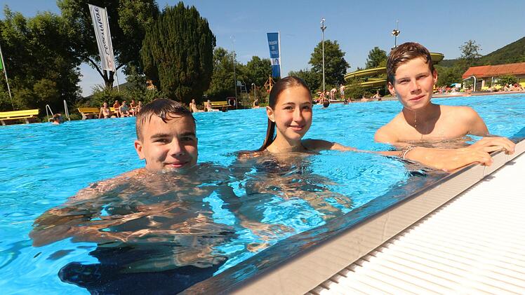 Wer kann, sucht zurzeit ein Freibad auf.  Josef Hofbauer