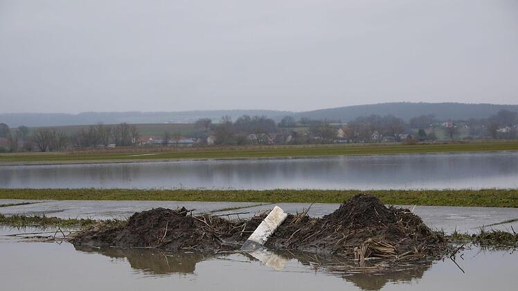 Nordlich von Lahm nach dem Hochwasser im Itzgrund