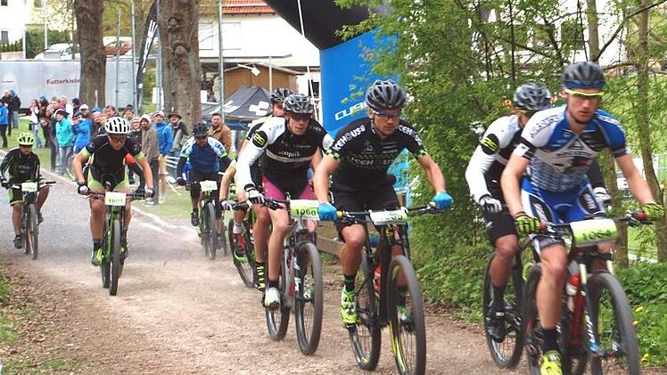 Kräftig in die Pedale treten heißt es wieder für alle Altersklassen beim 3. Lauf des Cube-Cups am Sonntag, 29. April, in Trieb. Foto: Alfred Thieret