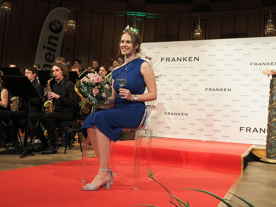 Die 68. Fr&auml;nkische Weink&ouml;nigin wurde gekr&ouml;nt.