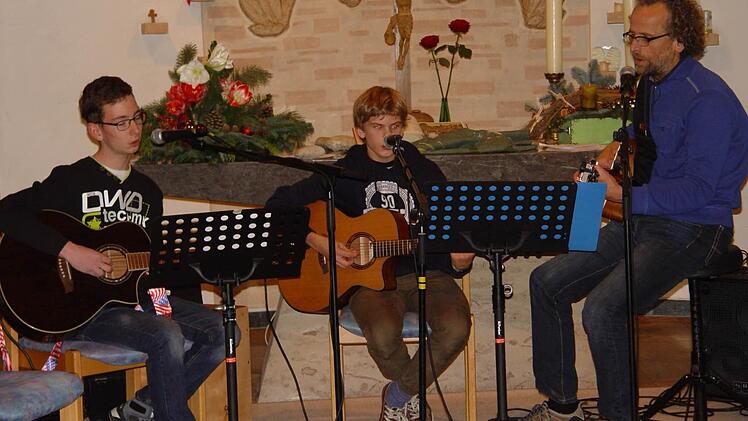Sascha Schöniahn, Roland Kopp - beide erstmals dabei - rechts Lehrer Christian Hirschler. Foto: Brigitta Kempe-Wolf