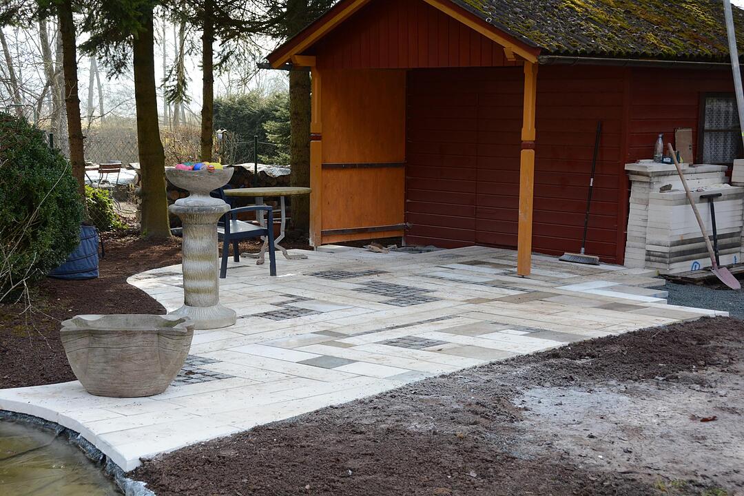 Die Terrasse wächst.