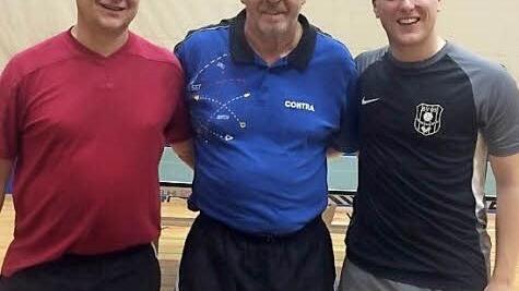 Tischtennis-Vereinsmeister des FC Nordhalben wurde Gerhard Wachter (Mitte) vor Benjamin Stumpf (rechts) und Gerd Hornfeck. Foto: privat