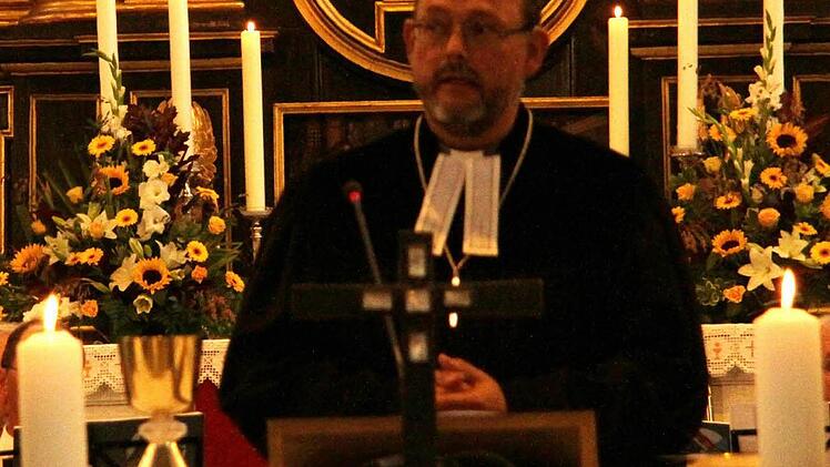 Beim Installationsgottesdienst wurde ein Wandel-Abendmahl gefeiert. Foto: Sonny Adam