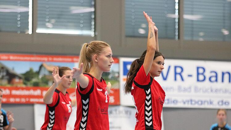 Lieferte sich einen tollen Pokalfight bei bester Stimmung mit 150 Handballern aus Ancenis auf der Tribüne: Die Damenmannschaft des FC Bad Brückenau.Sebastian Schmitt