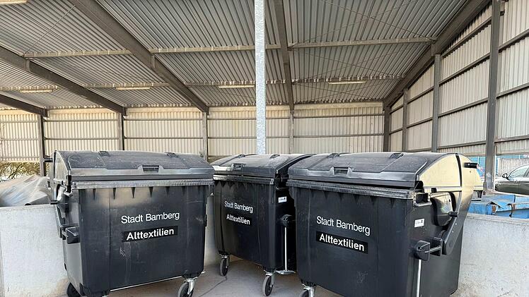 Bamberg: Altkleidercontainer auf dem Wertstoffhof