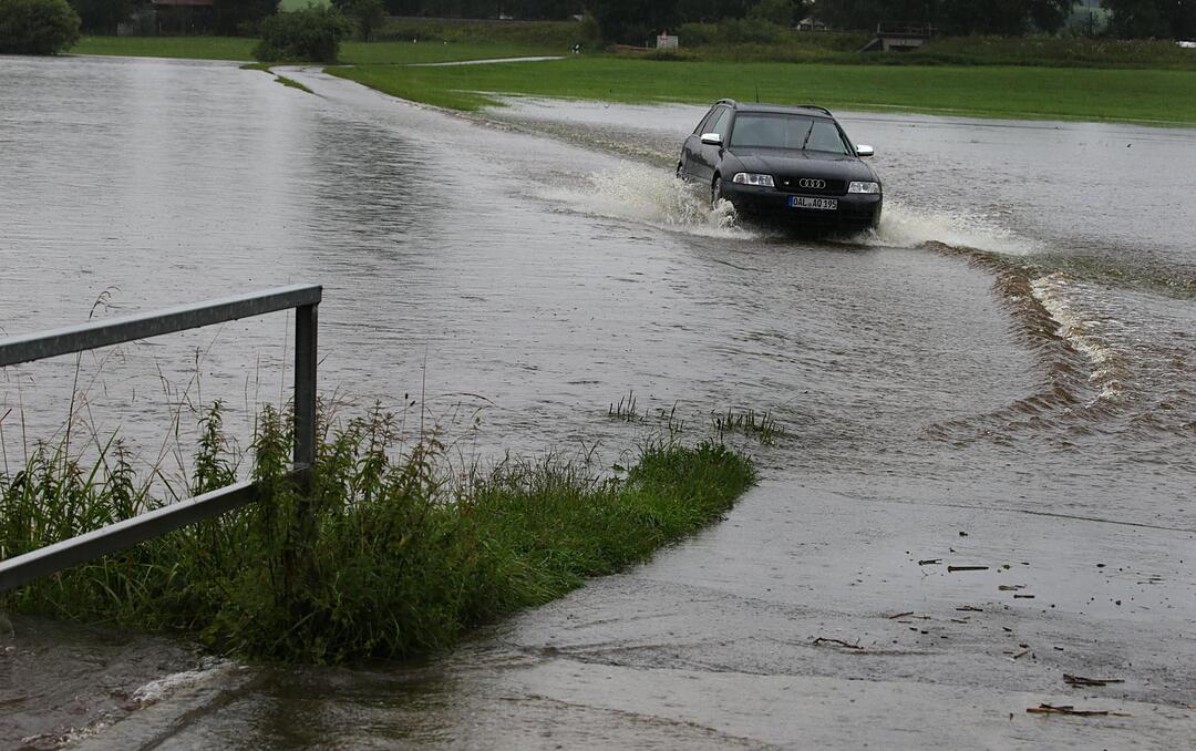 Hochwasser in Deutschland: Der Kampf gegen die Fluten
