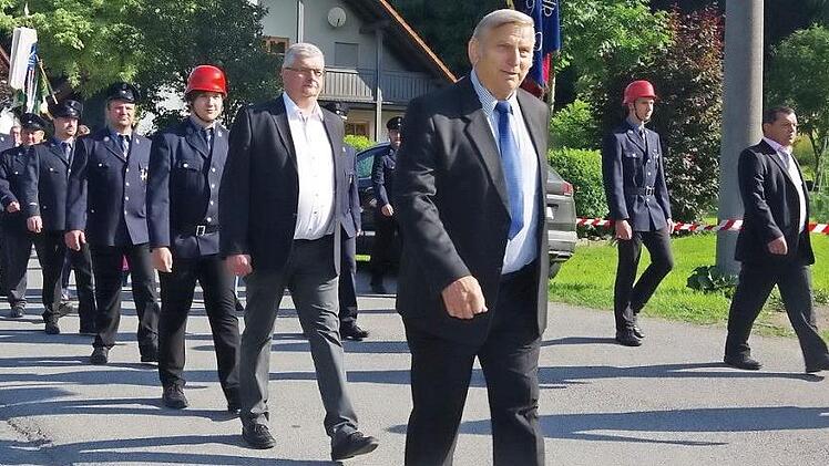 Kirchenparade in Ro&szlig;lach mit B&uuml;rgermeisterin Susanne Grebner und dem Gemeinderat