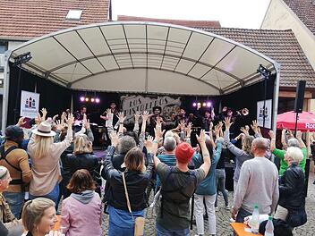Guter Besuch, stabiles Wetter  und ein friedlicher Verlauf sorgten für ein gelungenes Stadtfest. Foto:  Heike Beudert