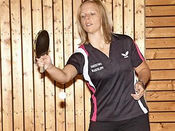 Christina Baierlipp vom TV Steinberg II blieb beim 8:4-Sieg gegen die TS Kronach II in ihren drei Einzeln und im Doppel mit Carolin Müller unbezwungen. Foto: Hans Franz