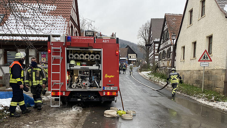 Größere Scheune brennt komplett aus