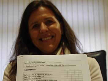 Kerstin Zapf leitet die Grundschule in Teuschnitz. Sie ist überzeugt, dass die Lernentwicklungsgespräche an ihrer Schule mehr Sinn machen als die bisherigen Zwischenzeugnisse. Foto: Marco Meißner