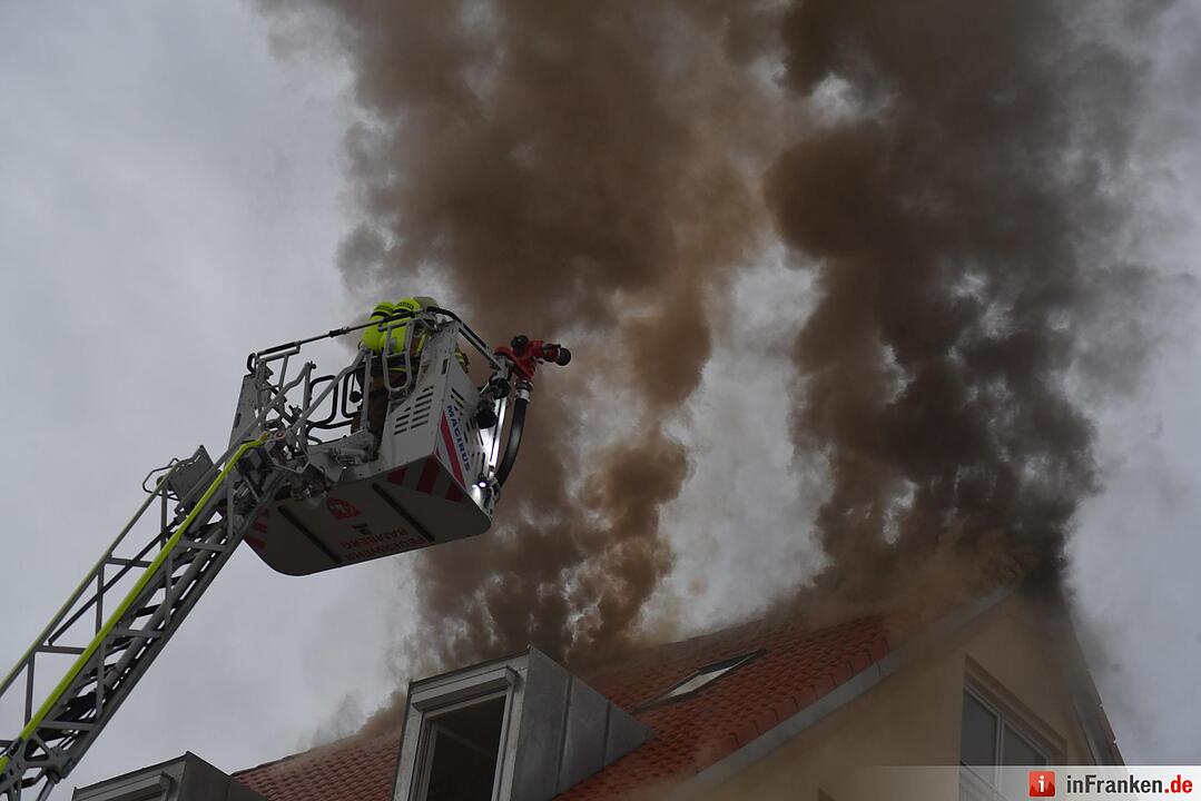Dachstuhlbrand in der Geisfelder Straße in Bamberg