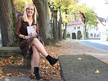 "Von der Magie deine eigene Heldin zu sein" heißt das Erstlingswerk der 29-Jährigen. Der "Selbstliebe-Kompass" erschien beim renommierten Fischer-Verlag. Foto: Ronald Heck
