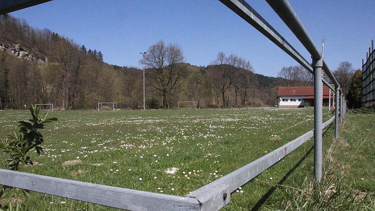 Der Zeyerner Sportverein klagt nun doch nicht weiter gegen die Kündigung des Pachtvertrags für sein Sportgelände. Foto: Alexander Löffler