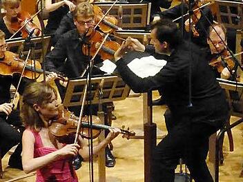 Lisa Batiashvili war die Solistin bei dem Violinkonzert von Tschaikowsky. Begleitet wurde sie vom Symphonieorchester des Bayerischen Rundfunks unter Andris Nelsons, der bis zum letzten Augenblick als Nachfolger von Simon Rattle in Berlin gehandelt wurde. Foto: Ahnert