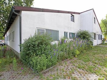 Das Haus in der Dieselstraße 2 ist bereits als Flüchtlingsunterkunft eingerichtet. Doch die Stadträte im Bauausschuss haben dem Projekt einstimmig eine Absage erteilt. Foto: Josef Hofbauer