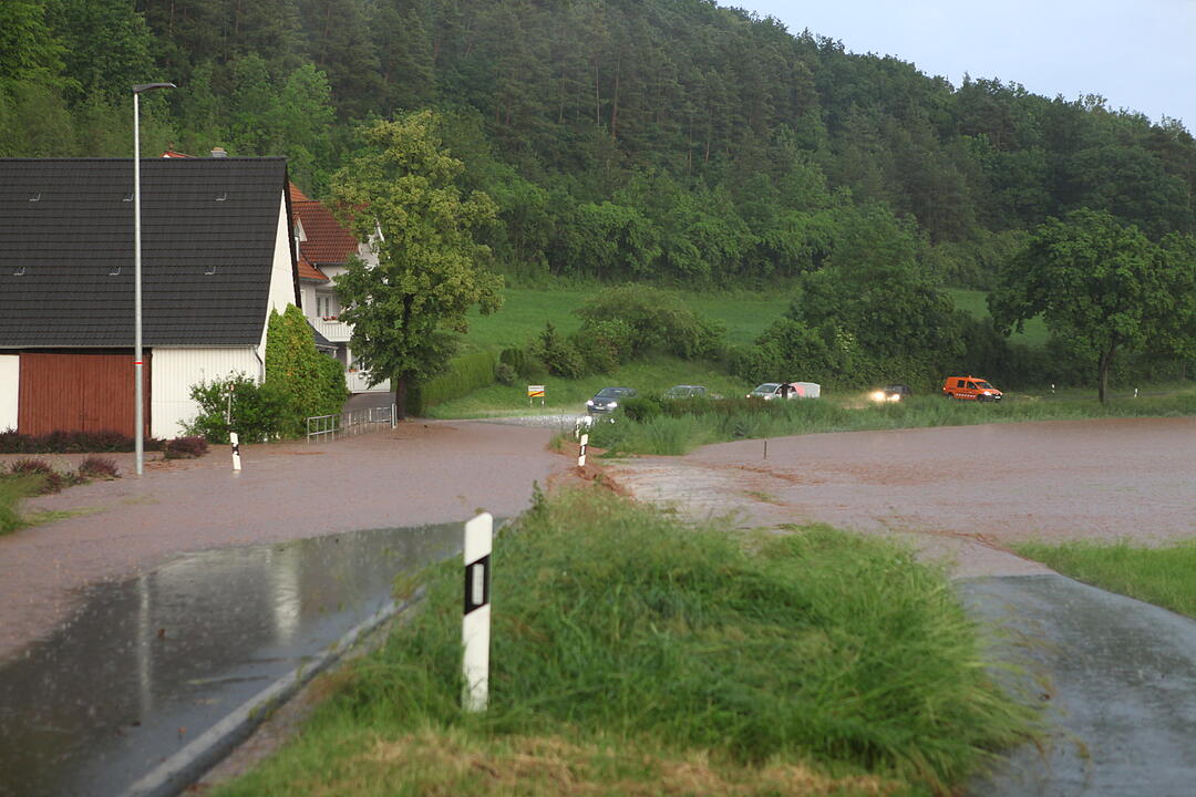 Kräftige Unwetter halten Mittelfranken im Atem