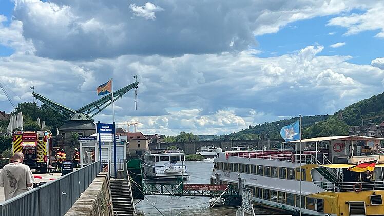 Brand im Maschinenraum von Fahrgastschiff 'Alte Liebe' in Würzburg