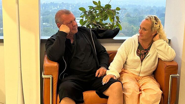 Sie necken und sie lieben sich: Caro und Andreas Robens.