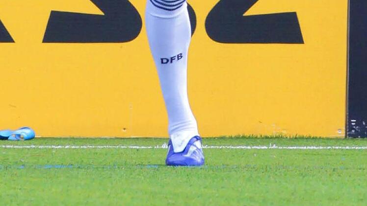 Einen Kunstrasenplatz will der FC Kupferberg. Foto: dpa