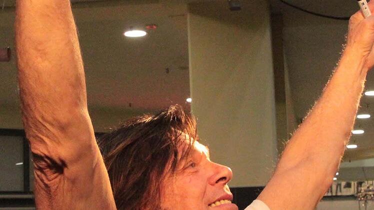 Jürgen Drews am Dienstagabend bei seinem Auftritt im Einkaufszentrum Fritz. Foto: Jürgen Gärtner