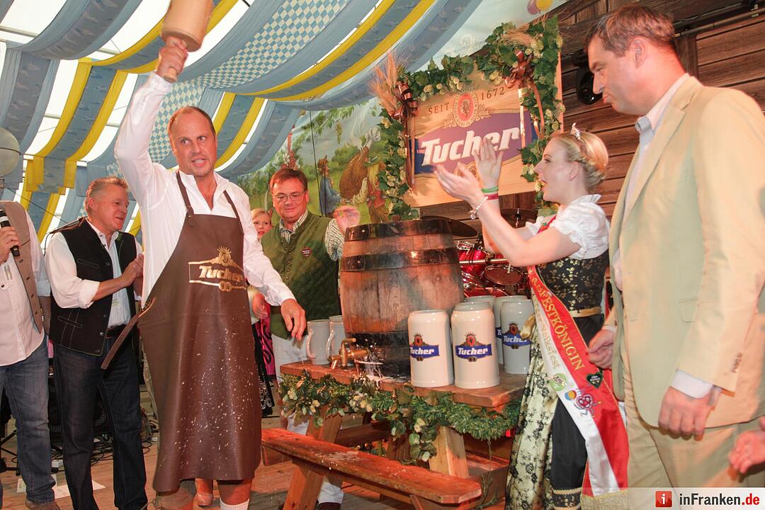 Nuernberger Herbstvolksfest feierlich eroeffnet