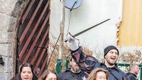 Heyhoooooo! Da kommt sie angestürmt, die wilde Horde.
