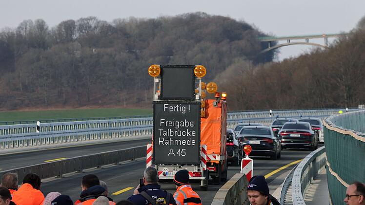 Er&ouml;ffnung der Rahmedetalbr&uuml;cke