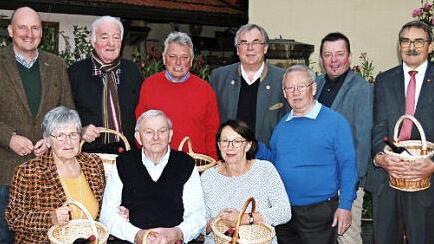 Die Geehrten mit den Vertretern der Partei &nbsp; Foto: SPD-Ortsverein Sand