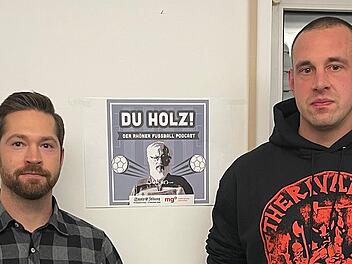 Dem Fußball und der Musik verbunden: die Untererthaler Daniel Virnekäs (links) und Simon Hereth.