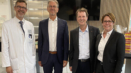 Nach &uuml;ber 40 Jahren - Coburger Klinikum verabschiedet "Pionier"