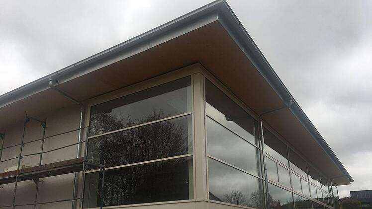 Erst ab Mai 2019 werden die Schüler aus Wildflecken die neue Turnhalle nutzen können.  Sebastian Schmitt