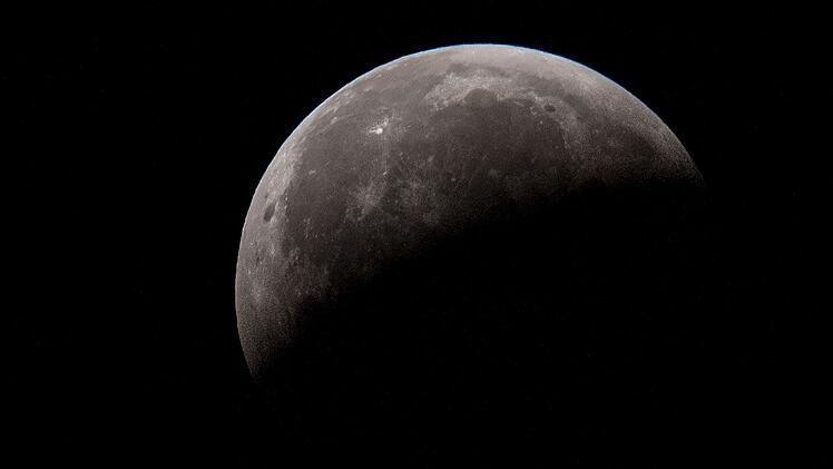 Totale Mondfinsternis und Planetenparade im Mai