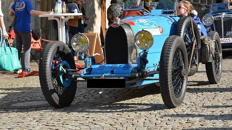 Edles Blech auf edlem Pflaster. Foto: Björn Hein